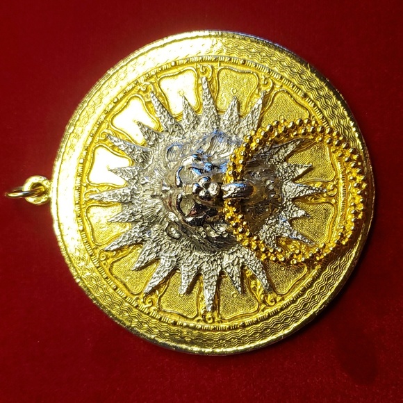 Vintage - Kenneth Jay Lane KJL Lions Head Door Knocker Zodiac Pendant Necklace